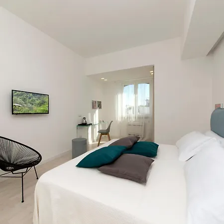 San Pietro 4*