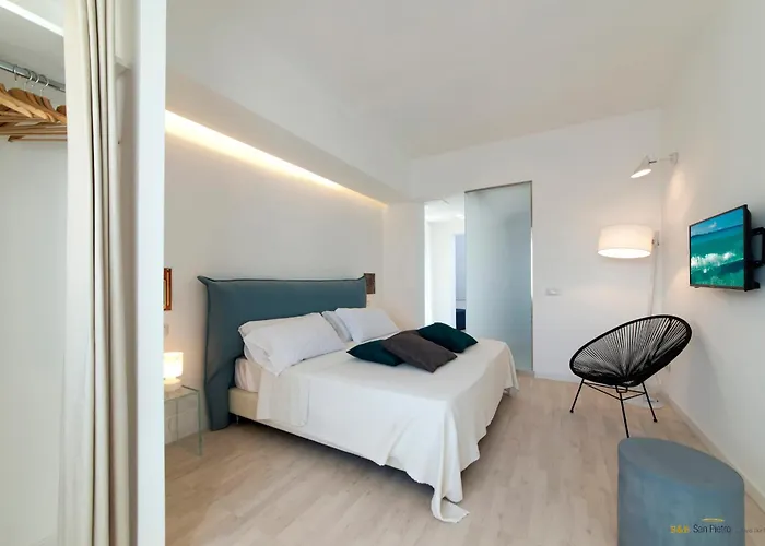 לינה וארוחת בוקר San Pietro איסקיה